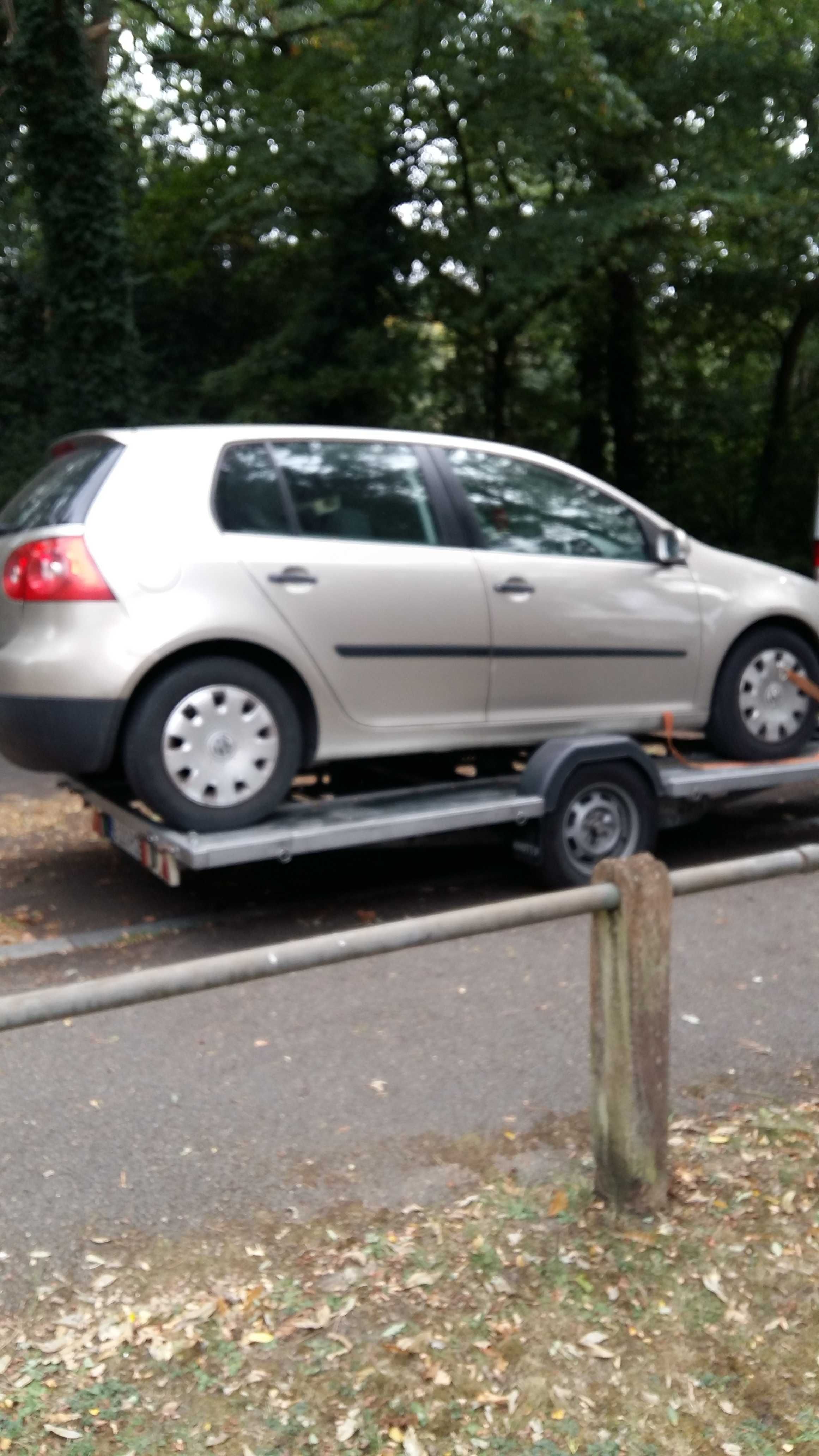 Dezmembrez Peugeot 207,1.4 HDI