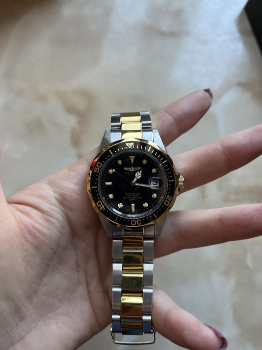 Invicta - Ceas quartz in 2 nuante cu bratara metalica, Argintiu/Auriu