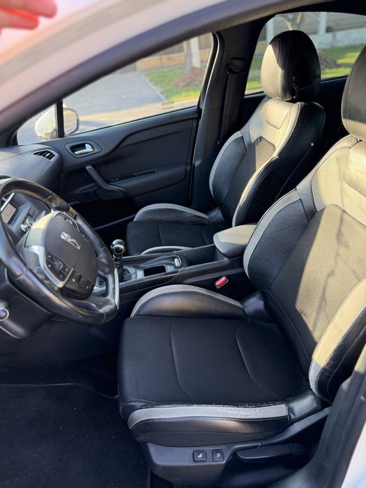 Citroen DS4 Semifull