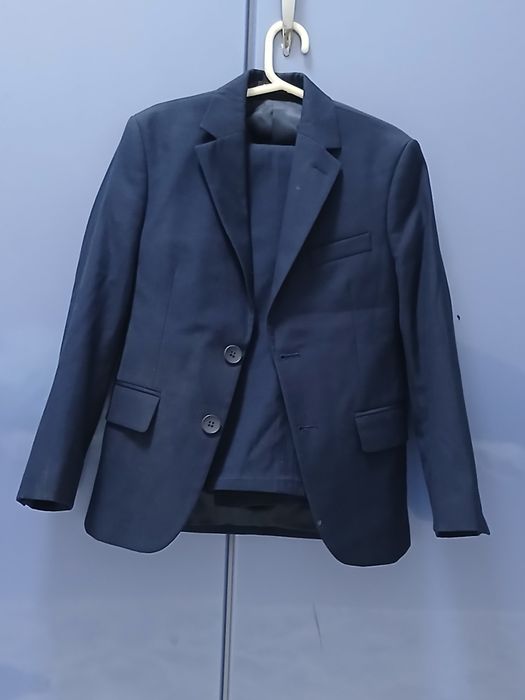 Kastyum shim sotiladi