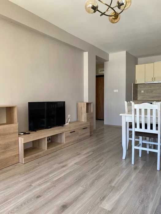 Продава се Двустаен апартамент в Бургас, Сарафово - 60 кв.м за 1134 €/кв.м - Снимка #3