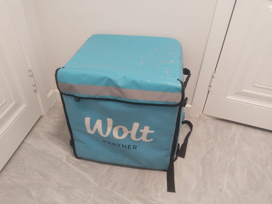 Волт сумка сатылады минус тек жаны кішкене жыртылған