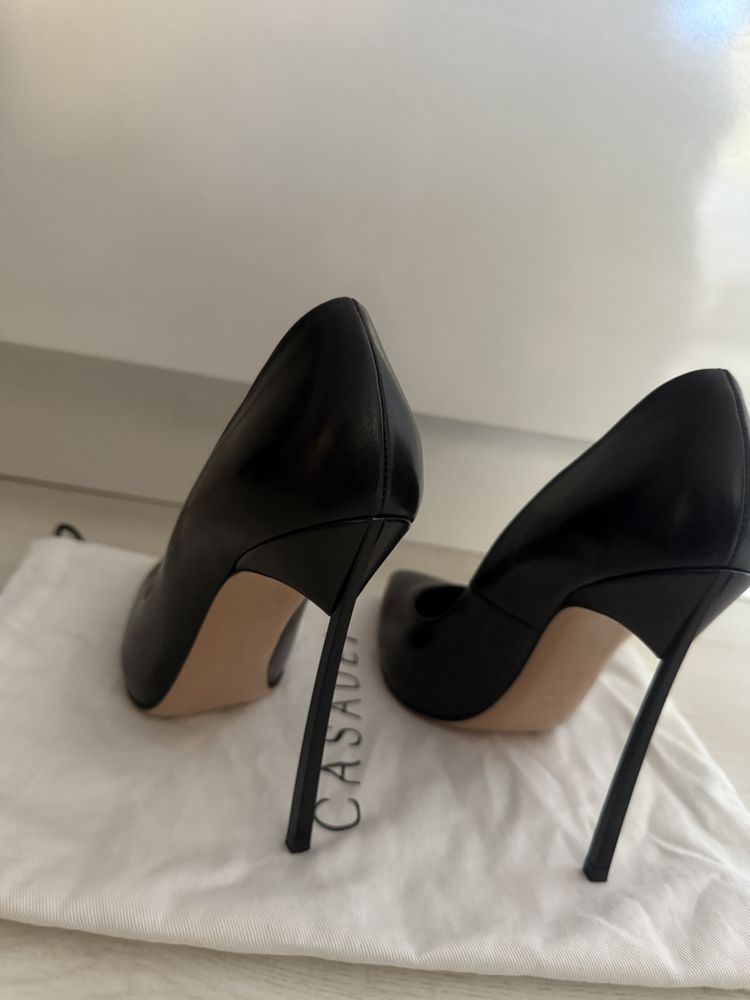 Оригинални обувки CASADEI