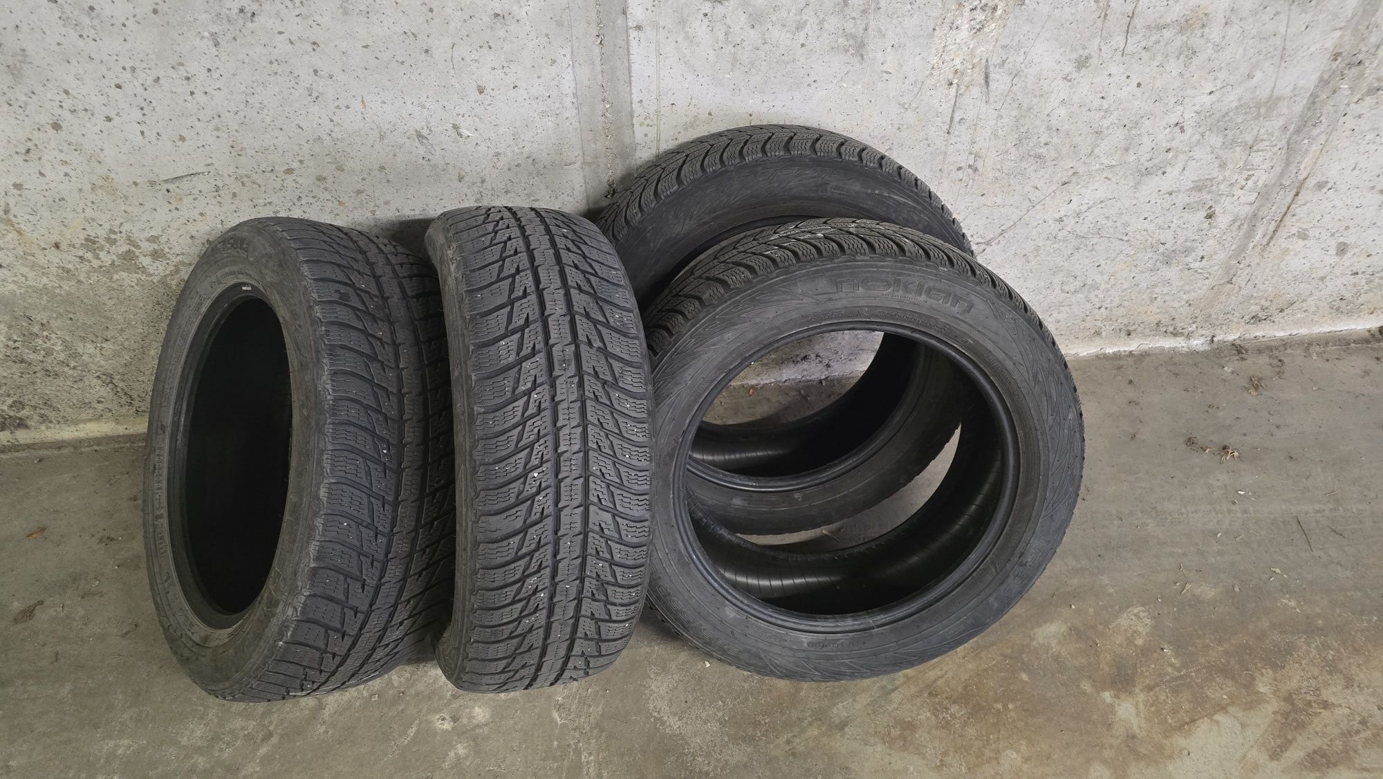 Зимни Nokian WR SUV3 235/55/18 DOT20