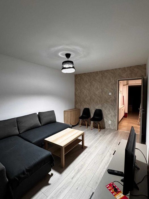 Închiriez apartament 2 camere metrou Romancierilor