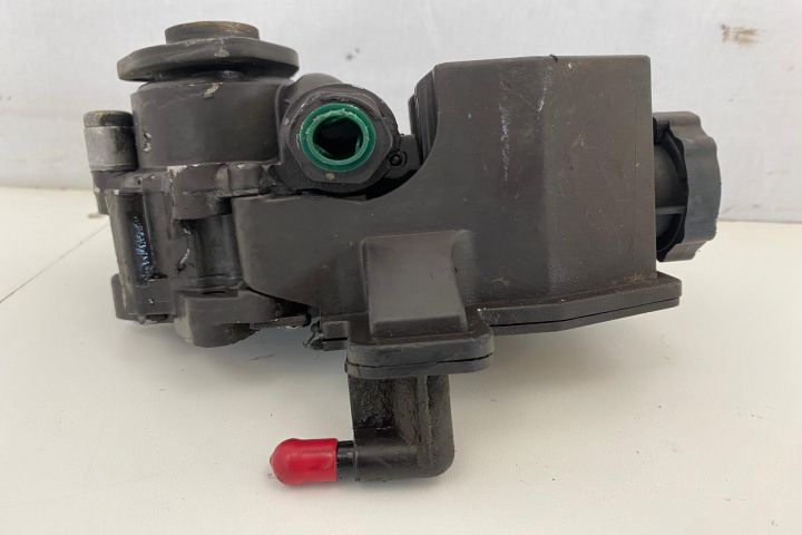 Pompa servo direcție  W114 7691462114 Mercedes-Benz E-Class W124 (fa