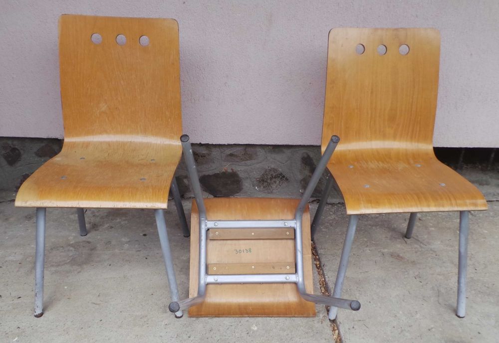 Scaune schelet metalic, spatar/sezut lemn stratificat si BONUS