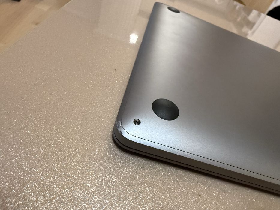 MacBook Pro 13” M2 chip