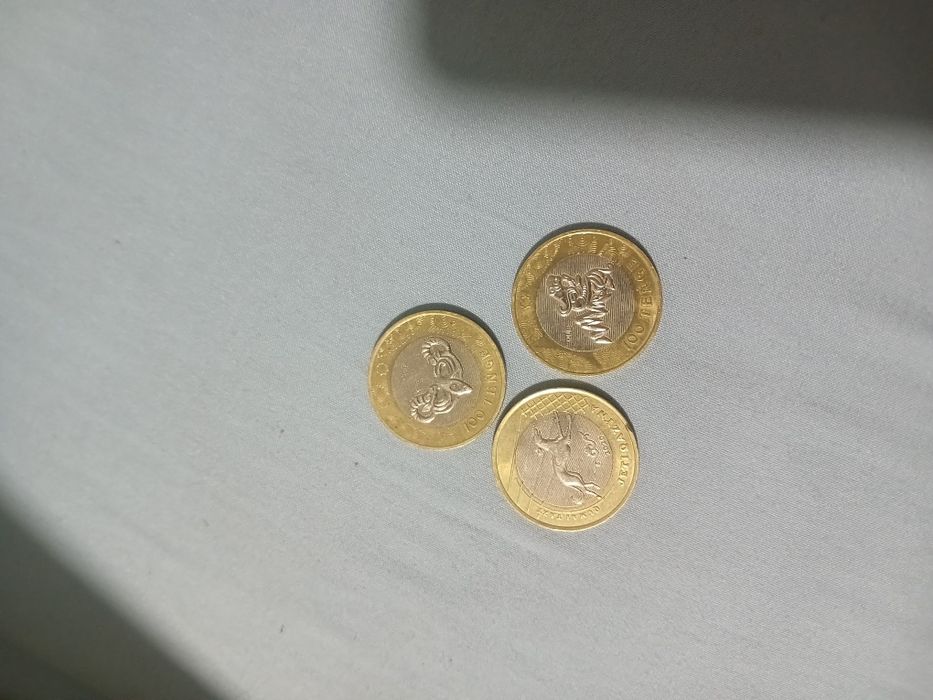 Продам монету 100тг