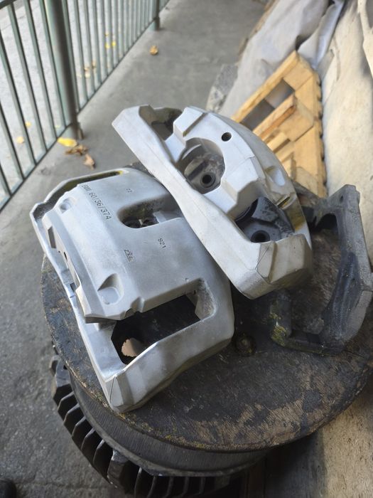 Предни спирачни апарати за  BMW F01/Е60/Е61