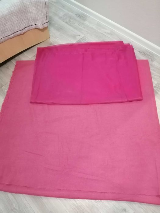 Продам НОВЫЕ отрезы на тюль и шторы розовым цветом в комплекте