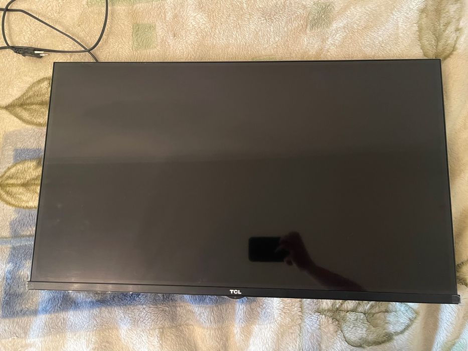 Телевизор TCL б/у продам