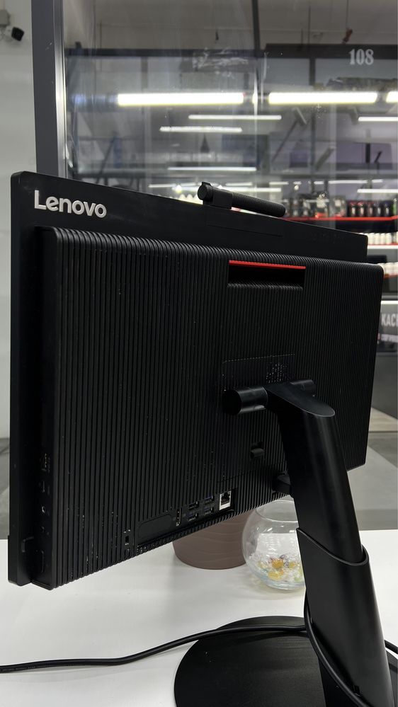 23.4 дюйм Моноблок Lenovo ThinkCentre  + Бесплатная доставка!