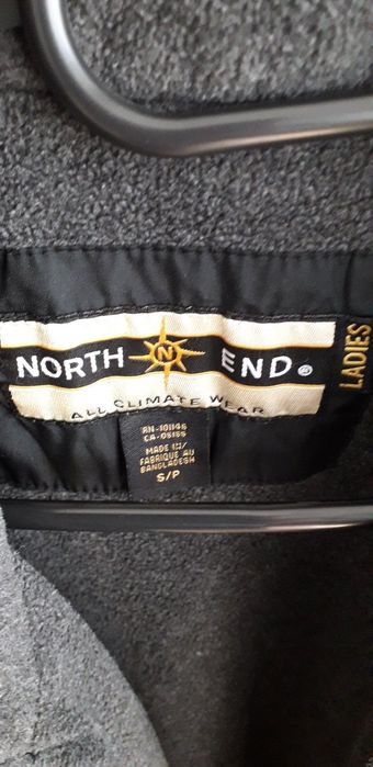 Черно яке без качулка