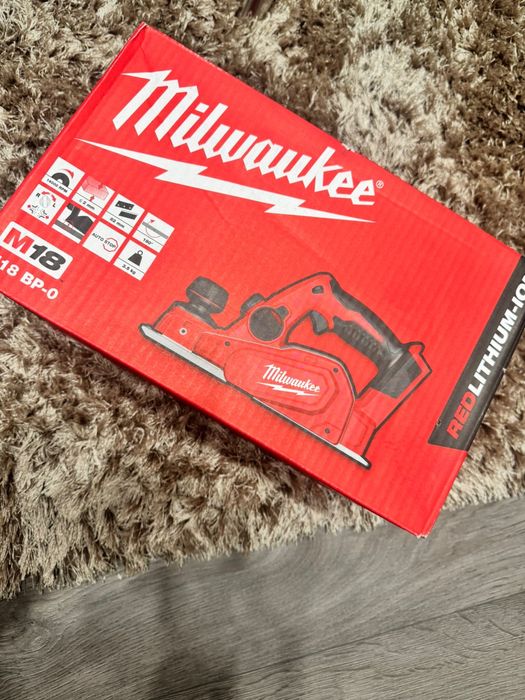 Rindea electrica  Milwaukee’s M18