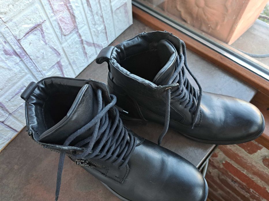 мъжки зимни обувки,боти,черни кубинки,ном43