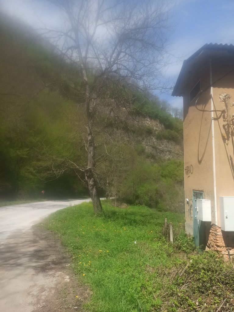 Продава се Парцел в Тетевен - 600 кв.м за 17 €/кв.м - Снимка #5