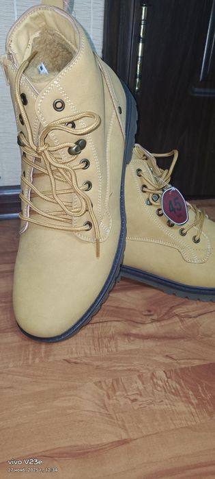 Продам новую мужскую обувь