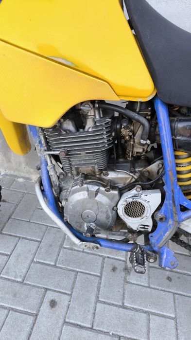 Suzuki dr250-ендуро