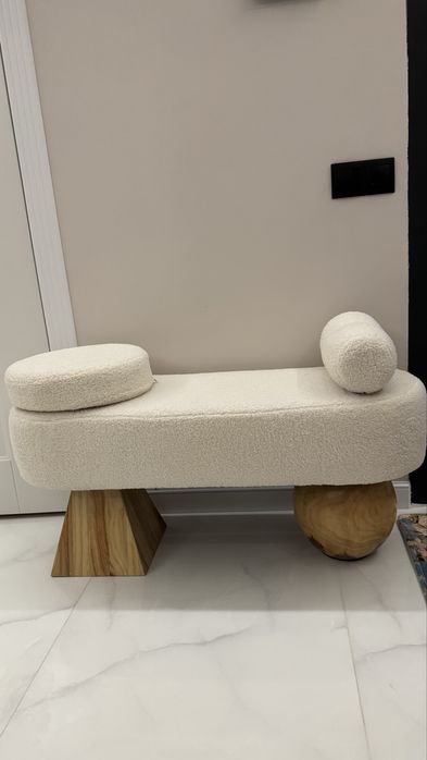 Банкетница в прихожую