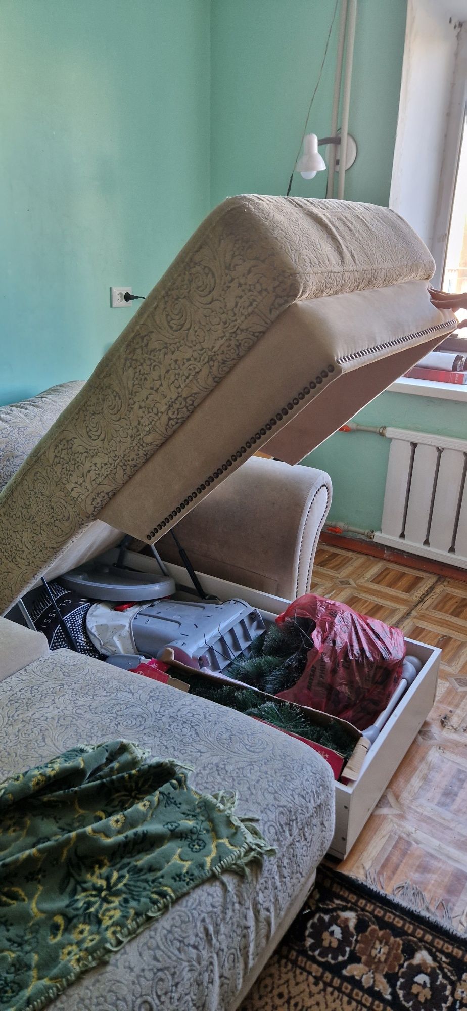 Продам диван раскладной