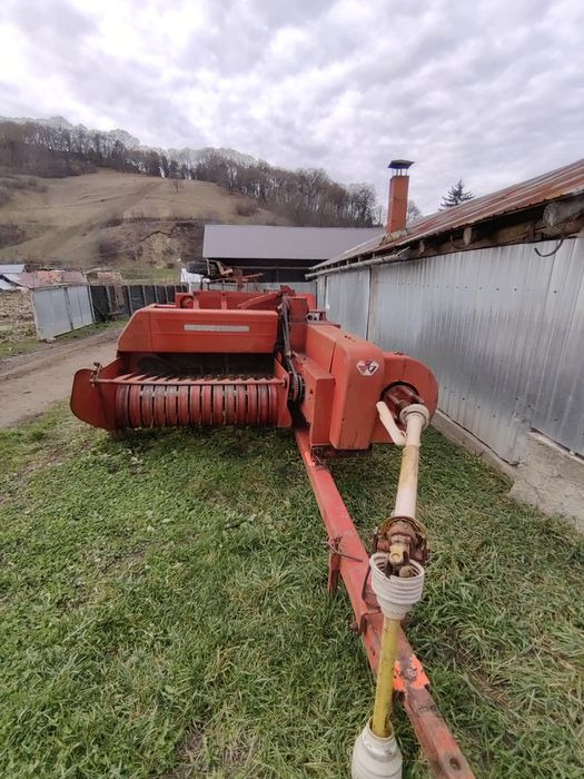 De vânzare presă de balotat Massey Ferguson 20-8