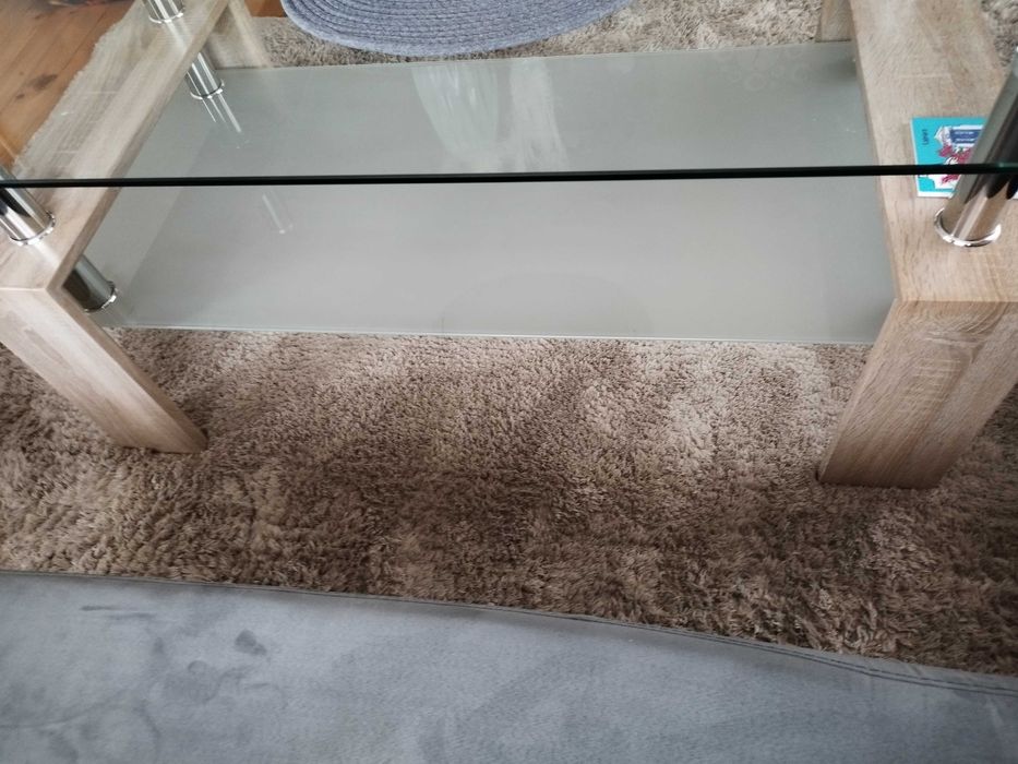 Стъклена холна маса