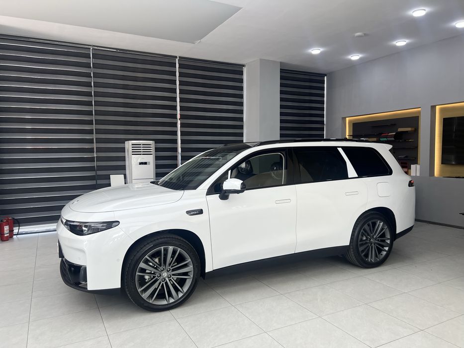 leapmotor c16 er 2025 hybrid