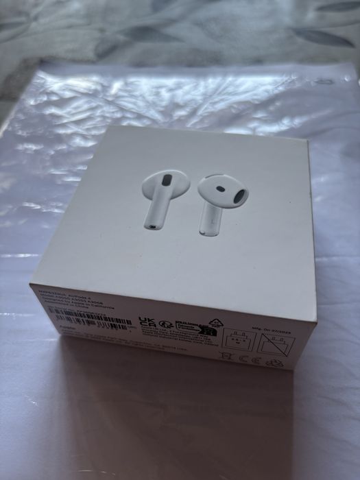 Airpods 4 чисто НОВИ !