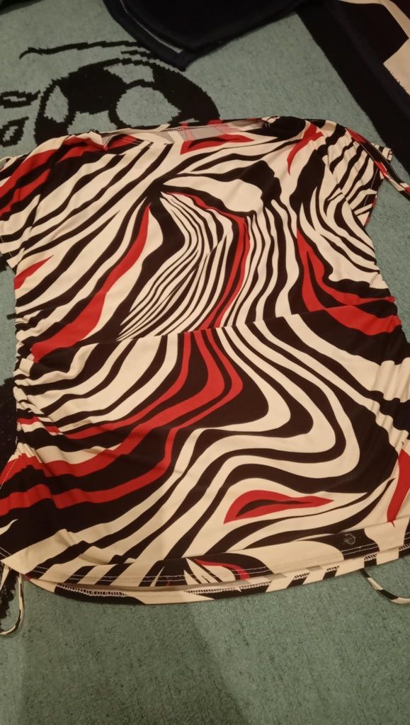 Tricou dama pentru colanti
