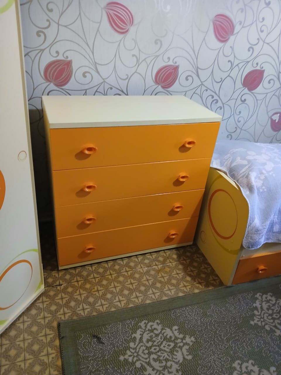 Кровать, шкаф, комод, детская