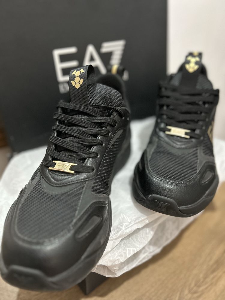 Armani ЕА7 маратонки 42 2/3  номер