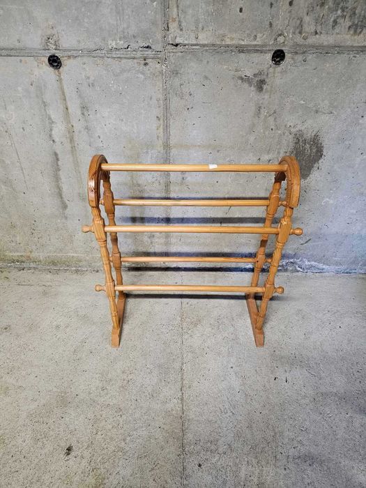 Шкаф за обувки в ретро стил