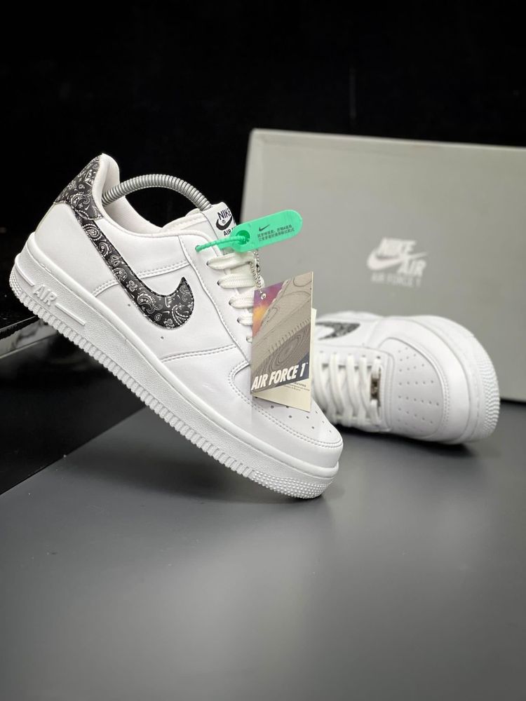 Нови маратонки Nike Air Force