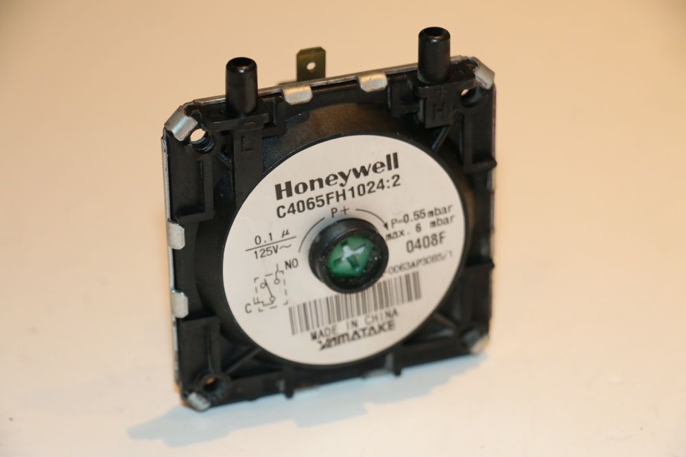 Presostat aer centrala Ariston UNO HoneyWell C4065FH1024:2 0.55 mbar