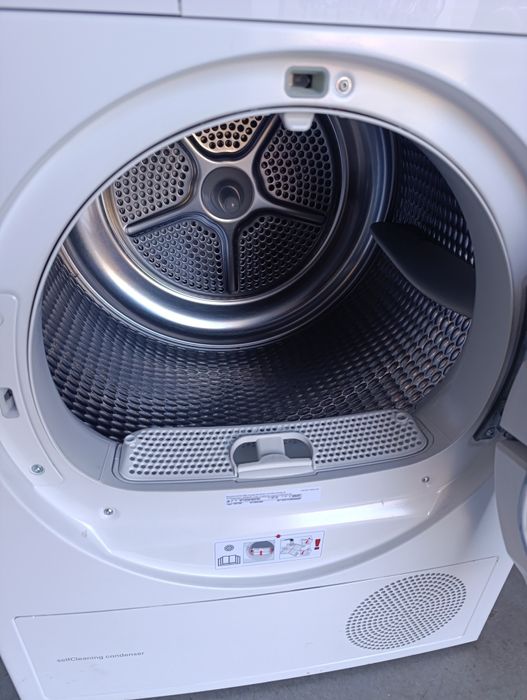 Сушилня SIEMENS IQ 500 Термопомпа 8кг