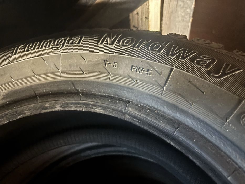 Шины зимние в отличном состоянии