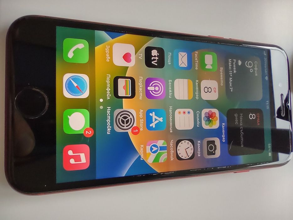 iPhone 8 . Перфектен.