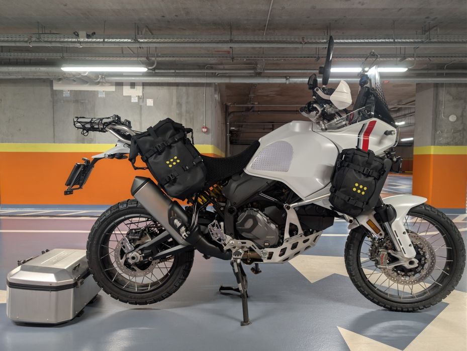 Ducati Desert X 2022