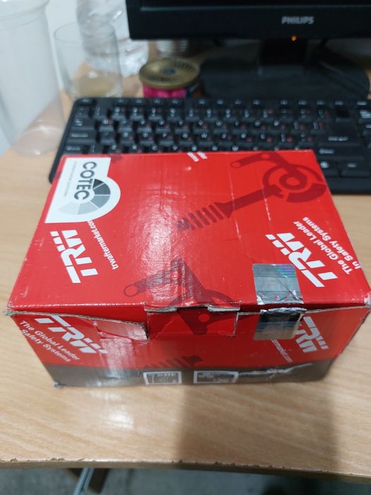 Чисто нови накладки TRW