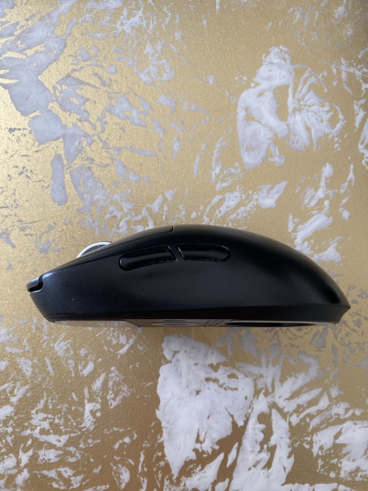 мышка Logitech Pro