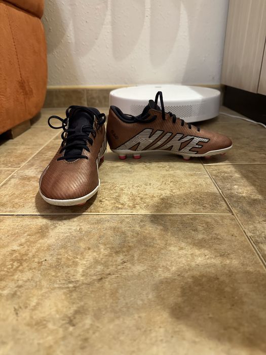 Детски бутонки NIKE