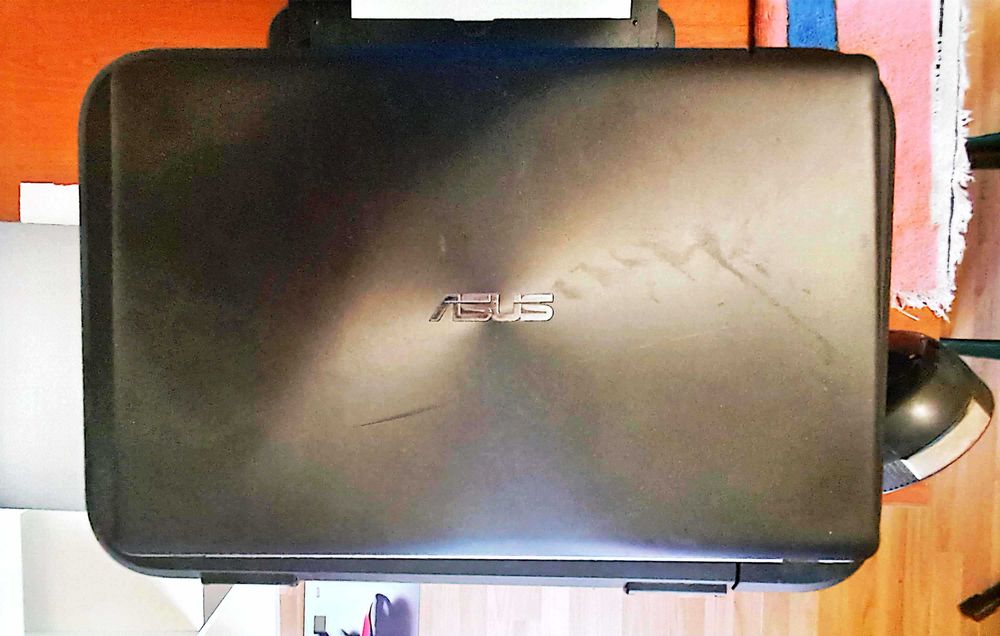 Asus X550L, i5-4200U/12GB RAM/240GB SSD/GeForce 820M (2GB)+HP подарък