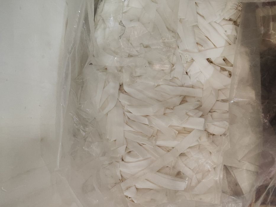 Резинка хамма рангидан бор шошилиб колинг корда келган сифати  жудазор