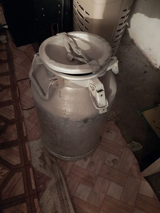 Фляга алюминиевая 20 литров бывшая в употребление