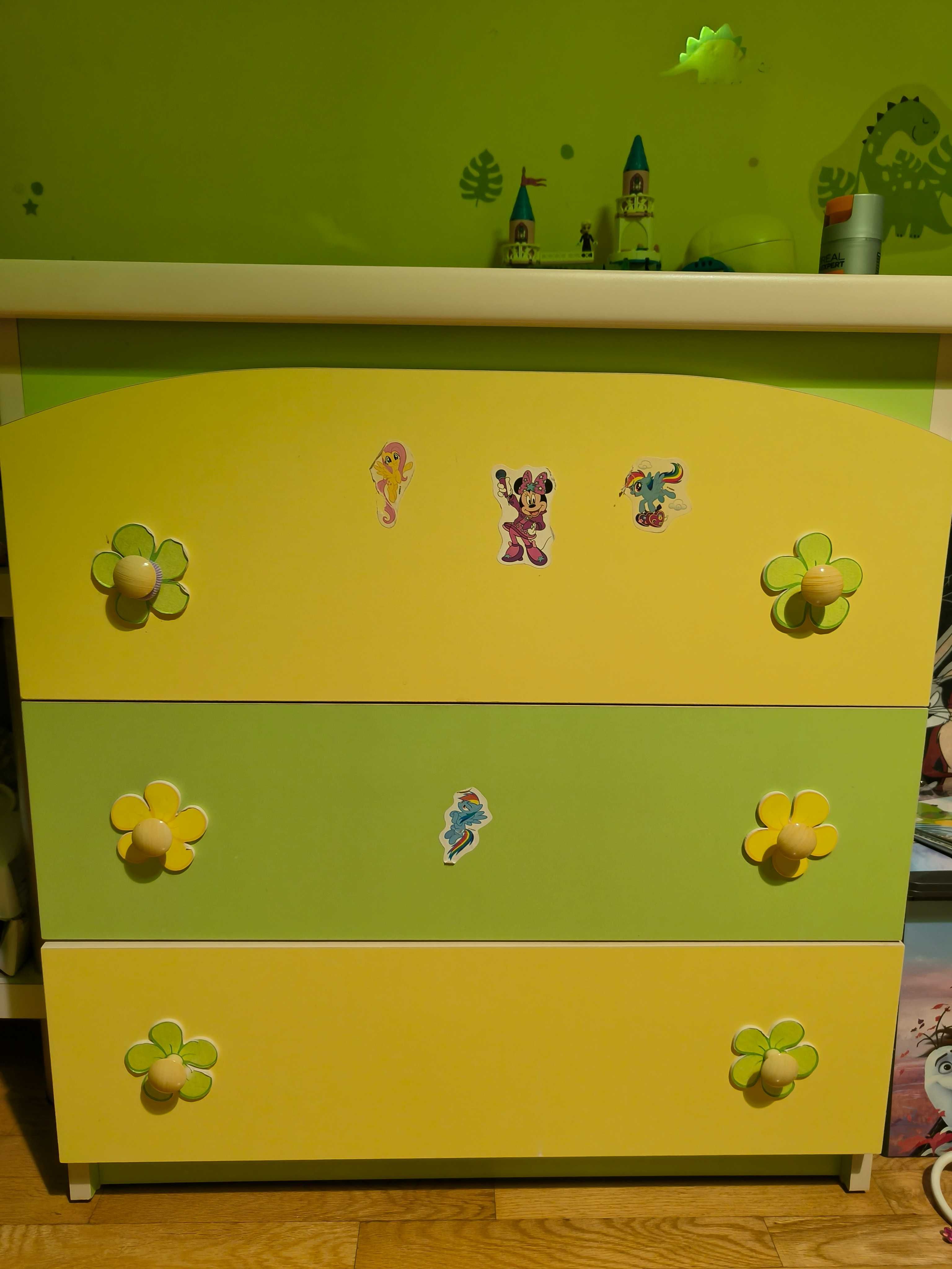 Скрин за детска стая, три части