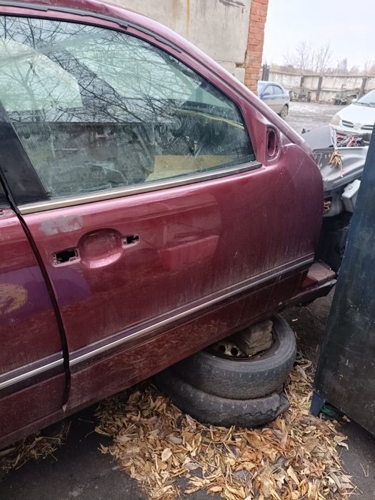 Продам запчасти для Mercedes Benz  w210 2.6 бензин 2001 г.в