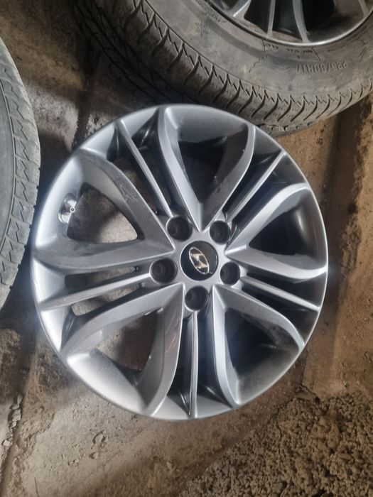 Джанти за Hyundai ix35 оригинални R17