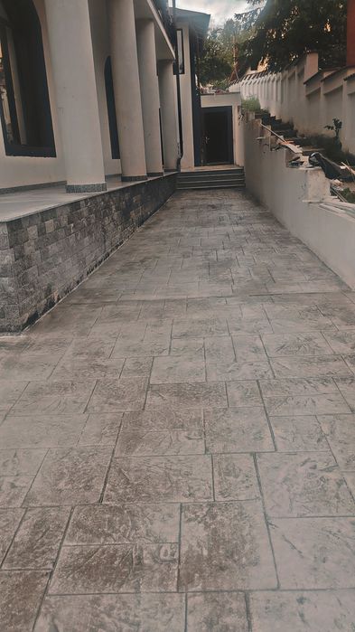 Beton Amprentat o echipă de incredere
