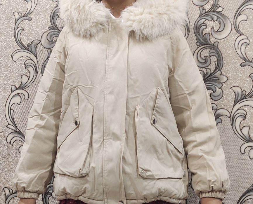 Продам зимнюю куртку 40-42 р